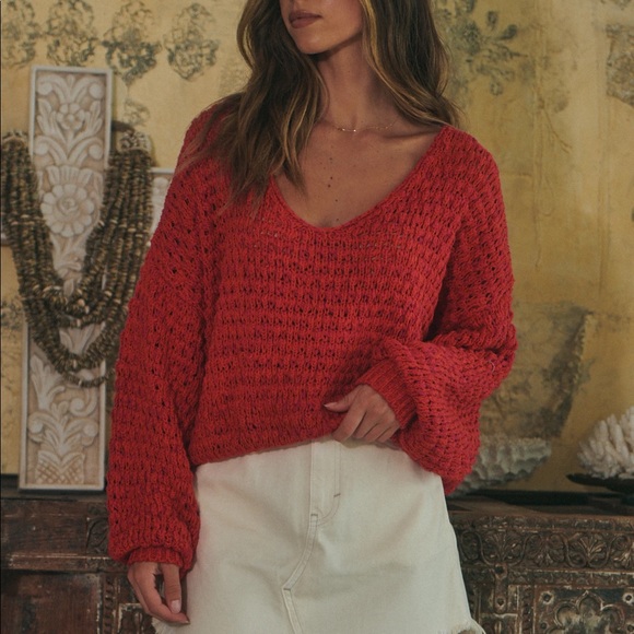 NWT Free People Coconut Sweater in Dragonfruit - Picture 2 of 12